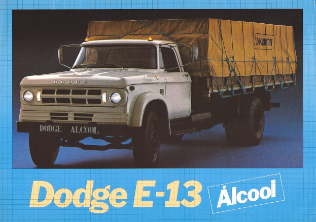 Ein Lastwagen mit Text am unteren Bildrand.