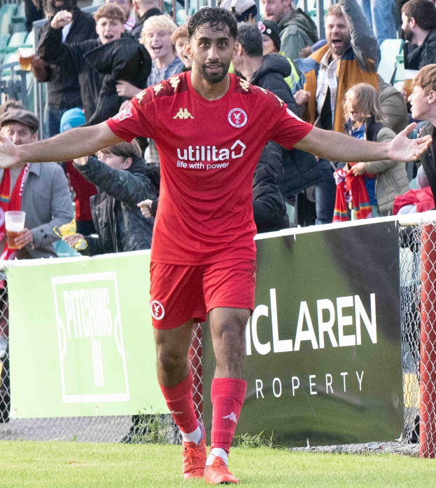 Fußball: Kreisliga A Lemgo




                Heimniederlage auf dem Heerser Bruch Werl-Aspe-Sportplatz - SV Werl-Aspe unterliegt SV Wüsten