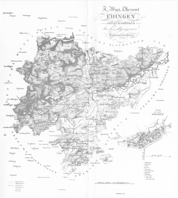 Eine Schwarz-Weiß-Karte von Ehingen mit Straßennamen, Gebäuden und anderen Merkmalen sowie Textbeschriftungen.