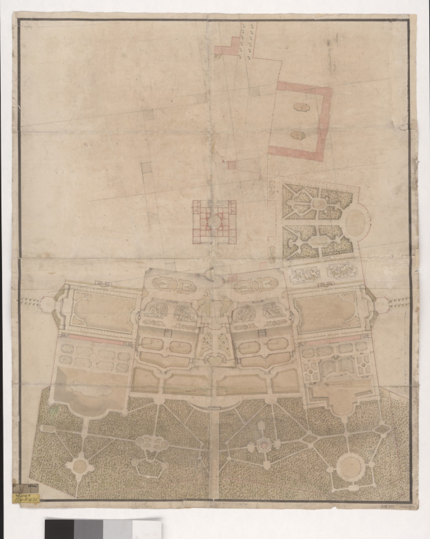 Ein detaillierter Stadtplan mit zahlreichen Gebäuden, darunter ein markantes zentrales Gebäude, begleitet von erklärendem Text.