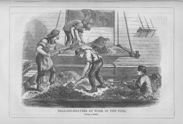 Eine Gruppe von Menschen bei der Arbeit im Pool, einige halten Schaufeln, mit dem Text "Ballast-Heavens bei der Arbeit im Pool" unten, in Schwarz-Weiß.