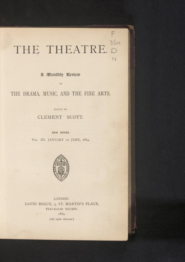 Offenes Buch mit dem Titel "The Theatre: A Monthly Review of the Drama, Music, and the Fine Arts" mit sichtbarem Text und Logo auf einer Seite.