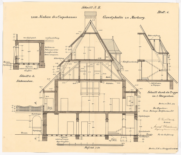 Ein detailliertes architektonisches Zeichnung eines historischen Hauses mit zahlreichen Fenstern und einem Dach, das als erstes Haus in Deutschland gilt, begleitet von Plänen und Text auf Papier.